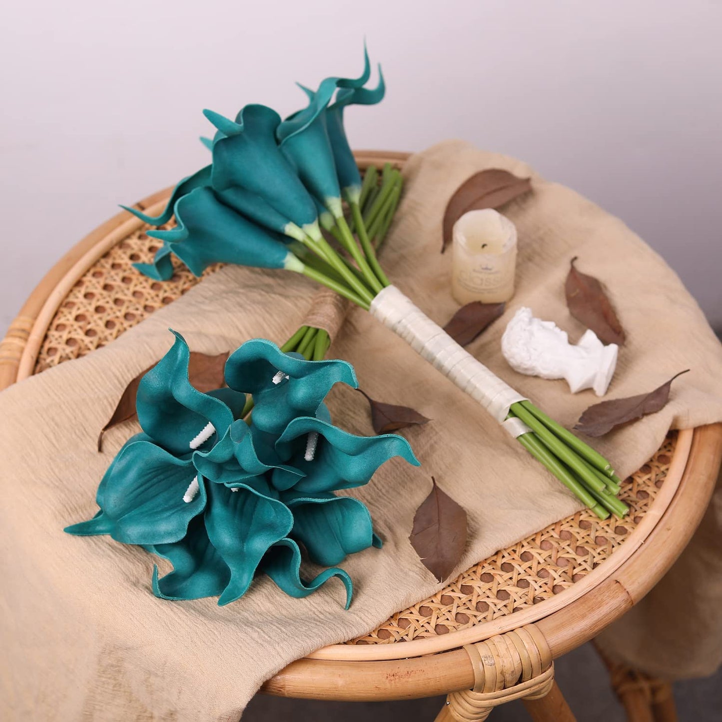 20Pcs Artificial Calla Lily Fake Teal Flowers Wedding Bouquet Real Touch Flower for Bride Wedding Home (Peacock Blue)