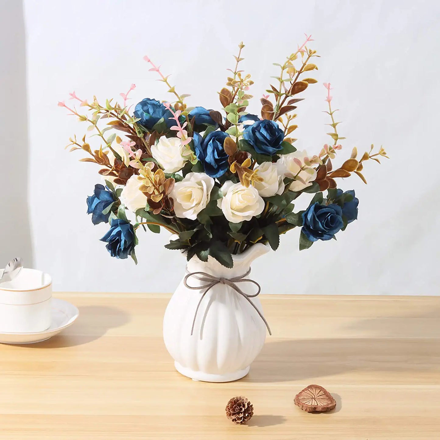 4 Bunches of Artificial Roses.。48 Small Roses，Plastic Silk Flower, Suitable for Plant Decoration of Family Hotel Wedding Christmas Office Table.（Dark Blue）…