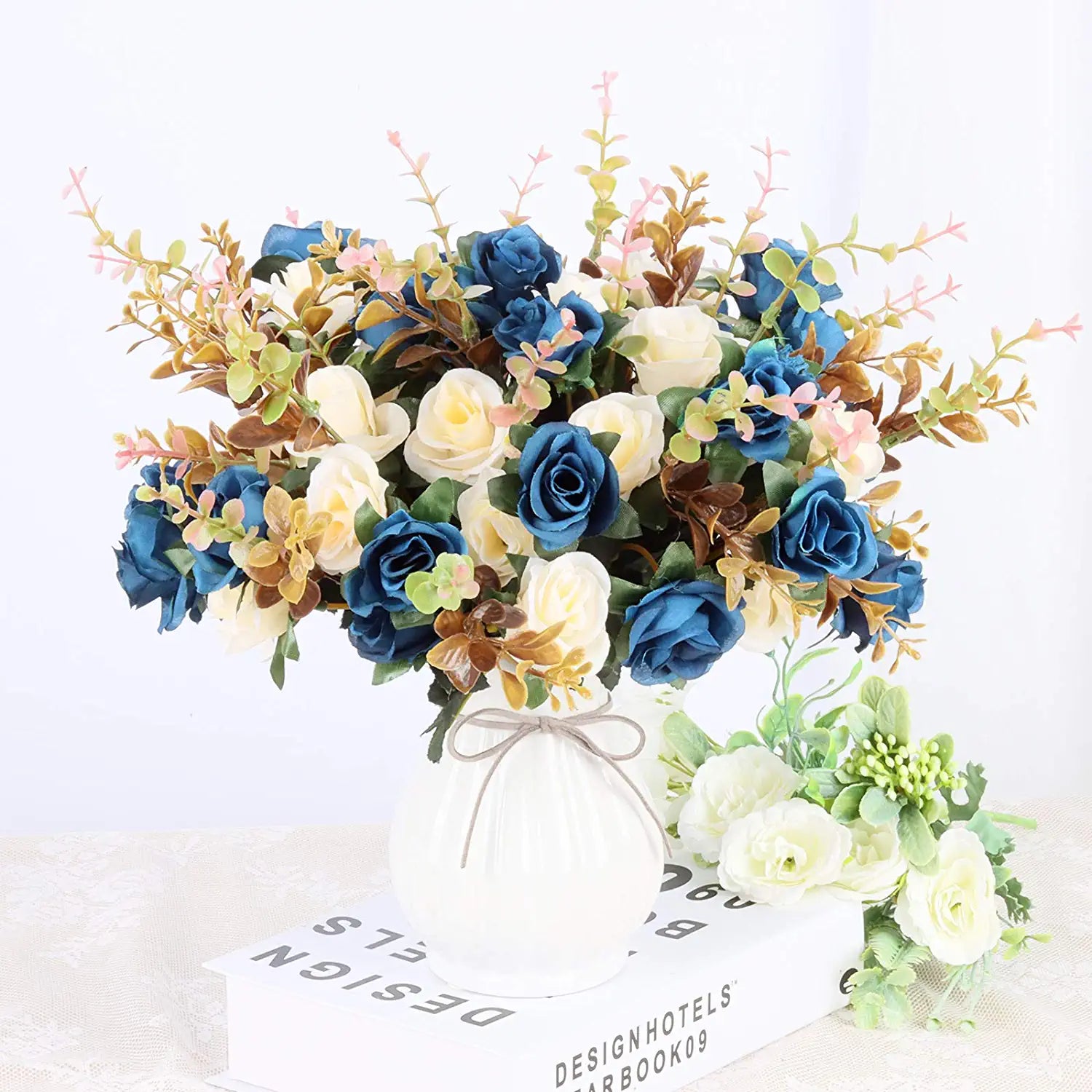 4 Bunches of Artificial Roses.。48 Small Roses，Plastic Silk Flower, Suitable for Plant Decoration of Family Hotel Wedding Christmas Office Table.（Dark Blue）…